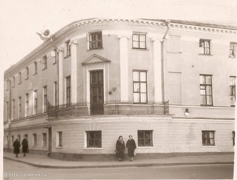 усадьба A. M. Полторацкого (Сабашниковых), Б. Левшинский пер., 6