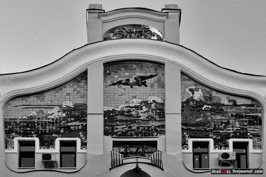 Доходный дом М.В. Сокол, 1903, архитектор И.П. Машков, художник Н.Н. Сапунов, ул. Кузнецкий Мост, 3