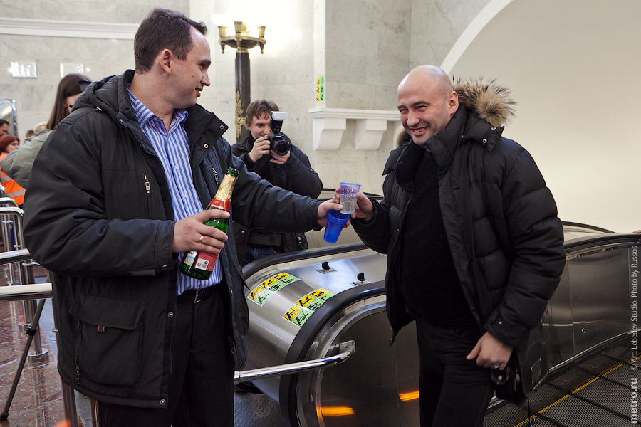 (c) www.metro.ru, Russos, 2010