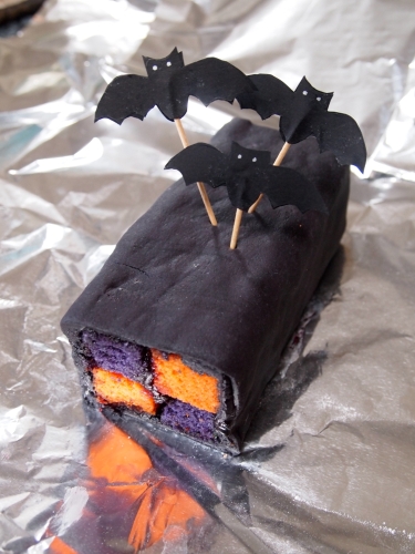 bat-enberg cake