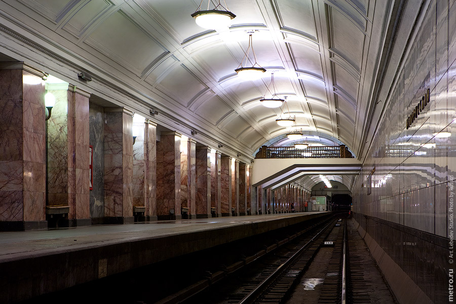 (c) www.metro.ru, Russos, 2009