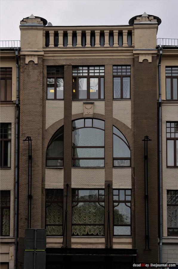 Московский столичный аукционный зал (Торговый дом Р.Б. Левиссона (Леонтьева)), 1901, архитектор А.Э. Эрихсон,ул. Большая Дмитровка, 32, Москва