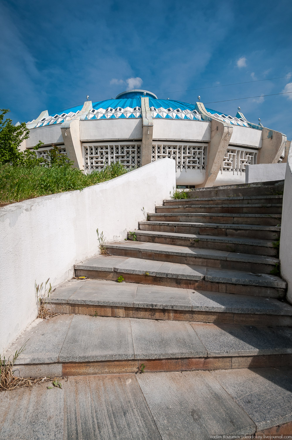 Ташкентский цирк, город Ташкент, Узбекистан, 1976 год, советский модернизм, архитекторы Г.М. Александрович, Г.Масягин