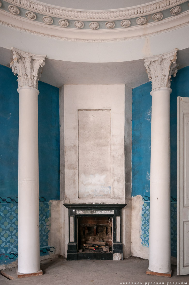 Усадьба Покровское-Стрешнево, интерьеры главного дома, пожар в оранжерее