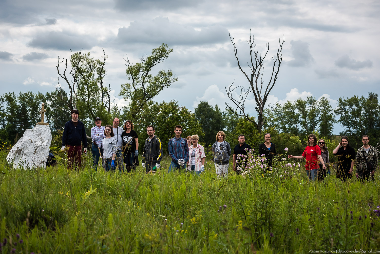 Усадебные волонтеры. Субботник на могиле В.И. Баженова, Старое Глазово, Горки