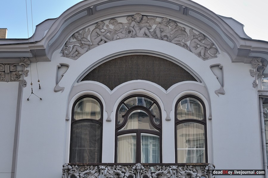 усадьба Волчкова на ул. Поварская д.42-44 и особняк Миндовского