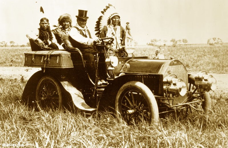 Как появилось «Джеронимо!» Джеронимо, Чирикахуа, Апачей, чтобы, время, когда, Апачи, детей, своей, жизни, около, НьюМексико, этого, резервации, своих, СьерраМадре, вместе, Аризоны, солдат, белых