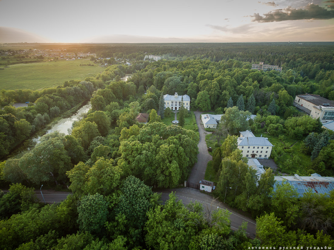 усадьба Глинки Якова Брюса с квадрокоптера, Московская область, Щелковский район
