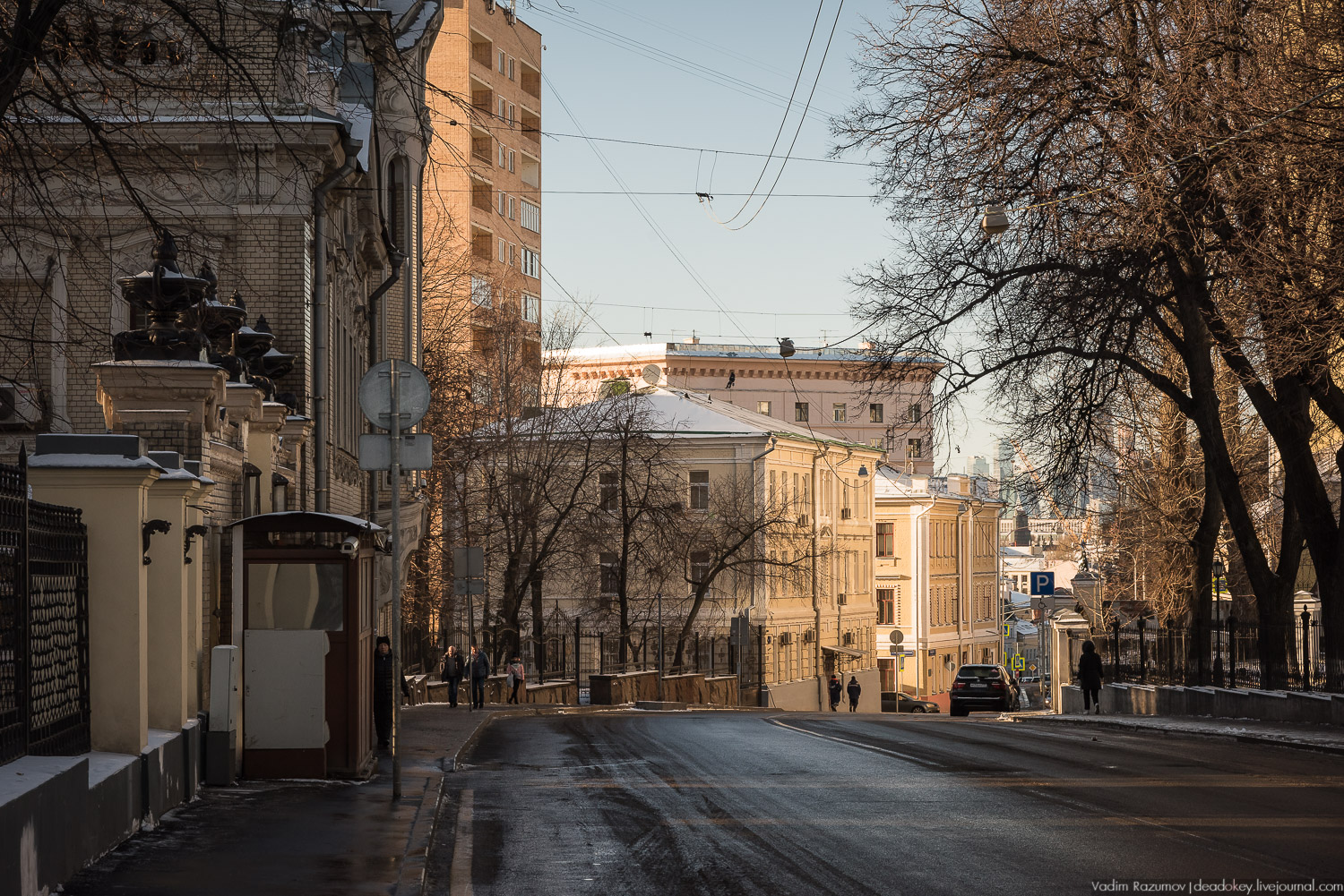 Индийское посольство, улица Воронцово поле, усадьба Латышевых-Бахрушиных-Бардыгиных 