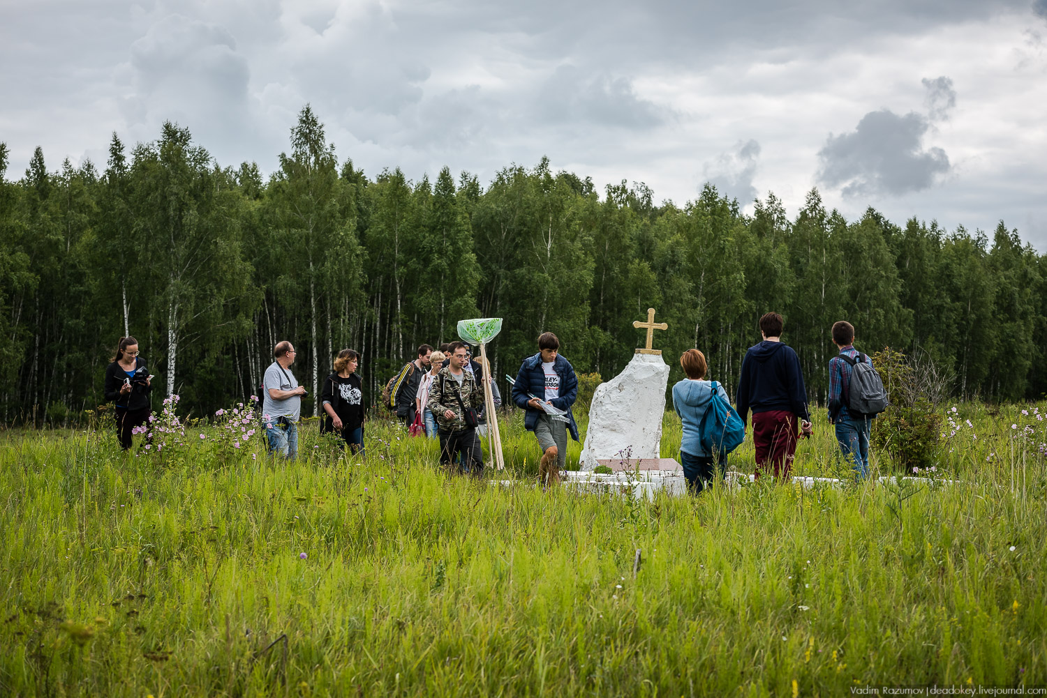 Усадебные волонтеры. Субботник на могиле В.И. Баженова, Старое Глазово, Горки