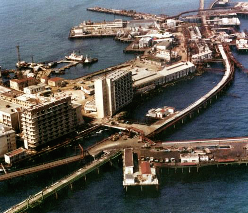 Камушки в море нефти, Камни, Нефтяные, Нефтяных, скважин, Камней, добычи, нефть, бурения, морской, здесь, первой, месторождения, Камнях, морского, Камни», сваях, более, скважины, морских