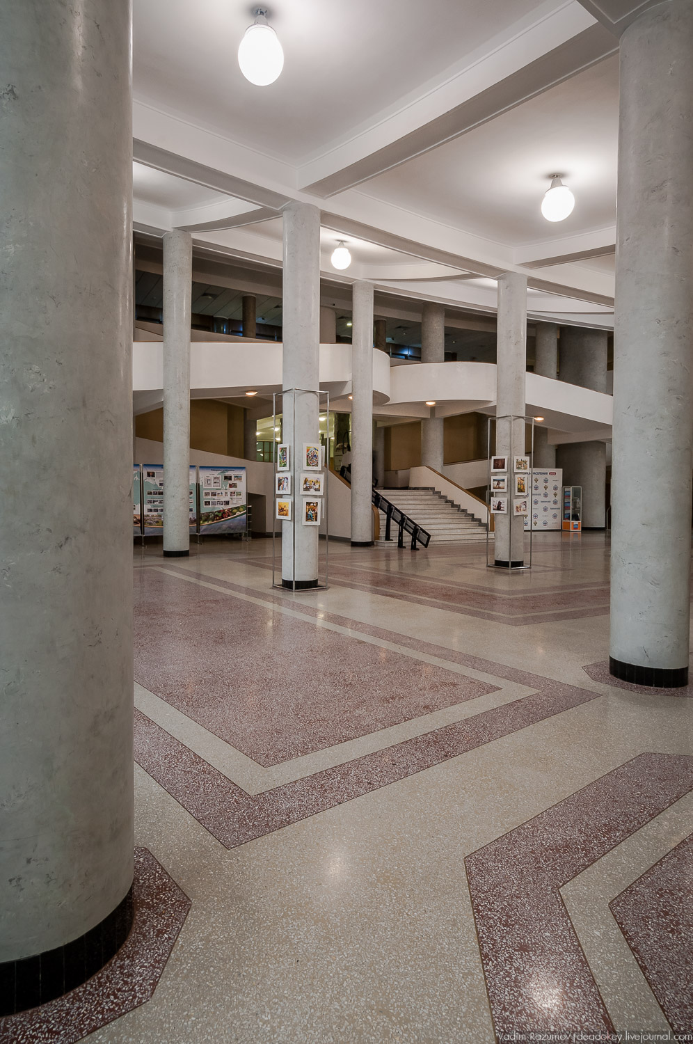 Здание Центросоюза, Ле Корбюзье, Росстат