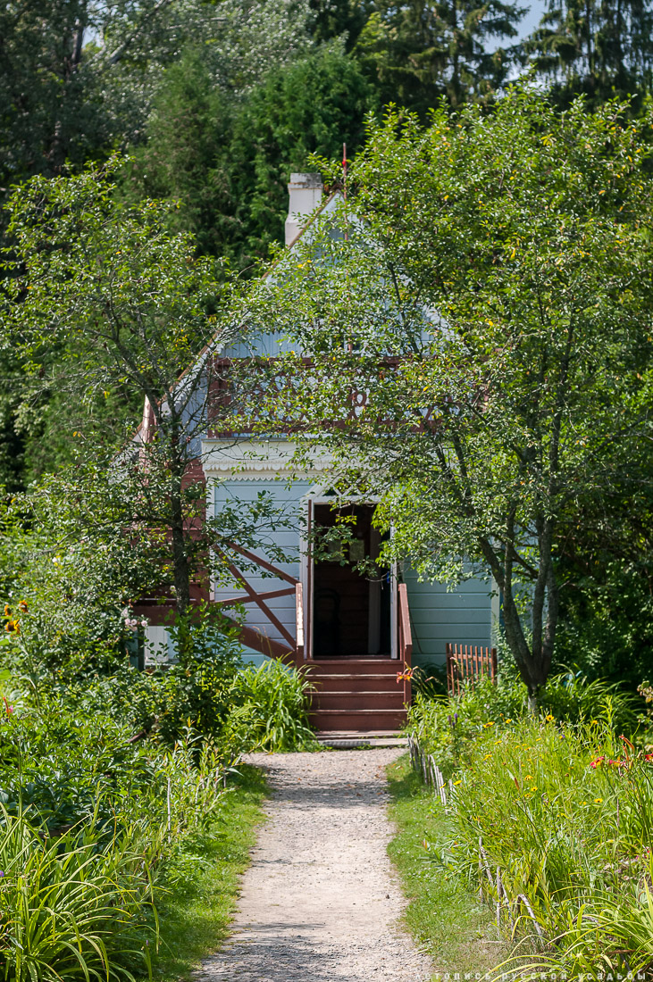 Усадьба Мелихово. Флигель, где была написана Чайка.