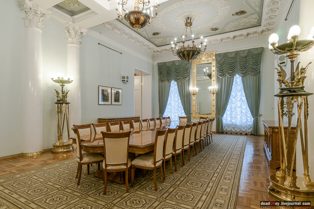 Здание Московской Мэрии, ул. Тверская д.13, архитектор М.В. Казаков