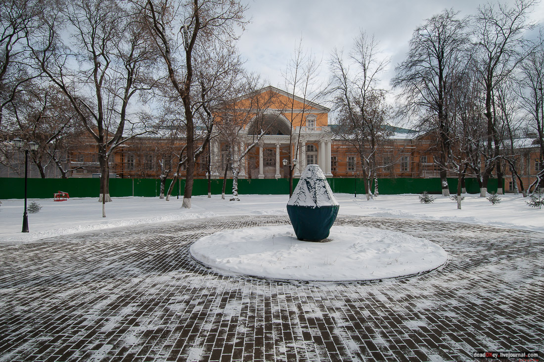 усадьба Разумовского на Гороховом поле (г. Москва, ул. Казакова, д.18)