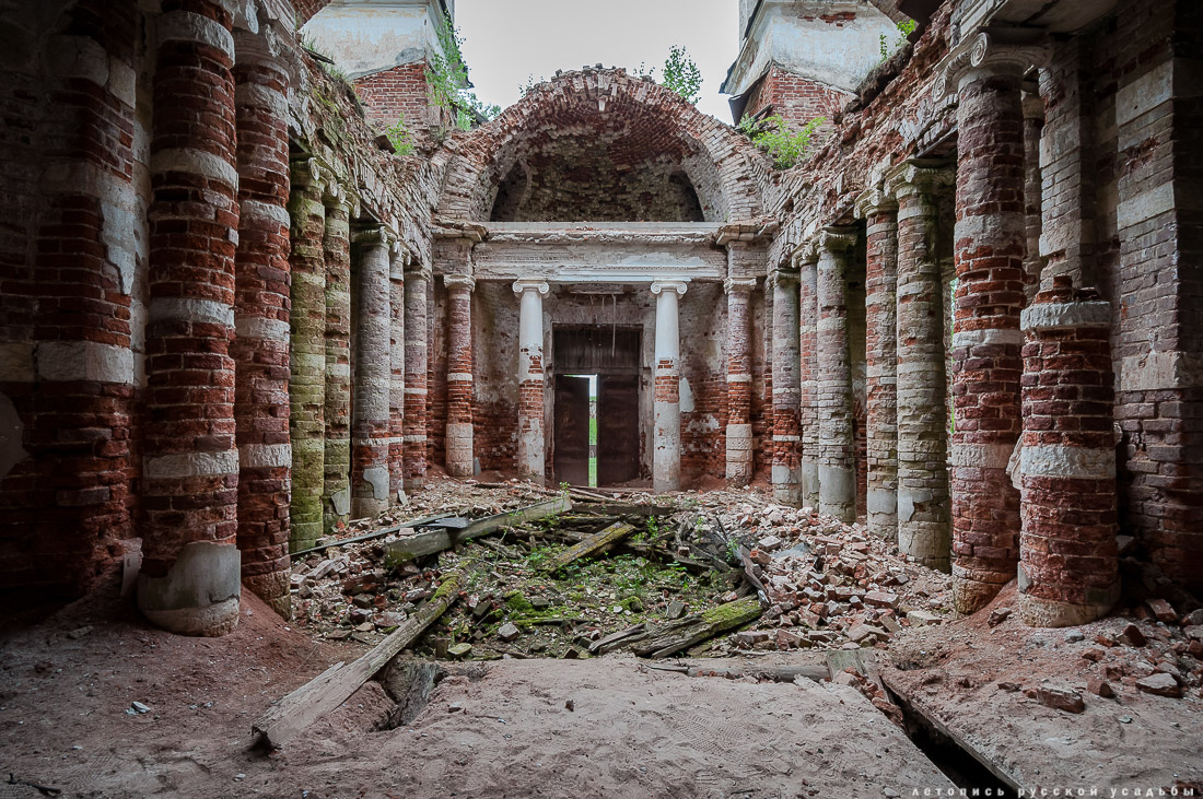 церковь Петра и Павла в Переслегино