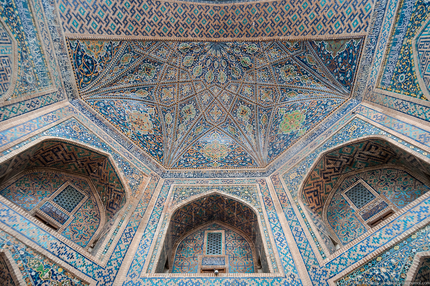 Узбекистан, Бухара и Самарканд, потолки, рельефная майлока, изразцы