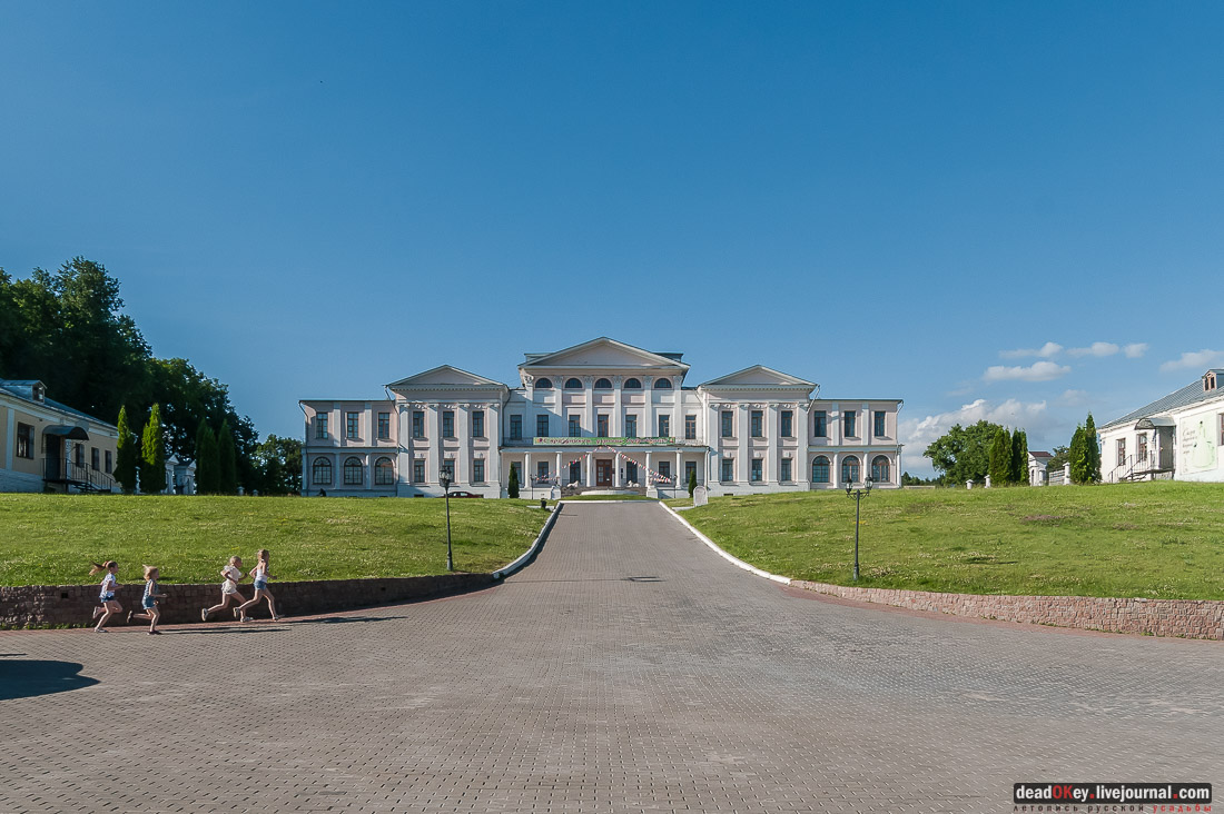 усадьба Дубровицы, Знаменская церковь с квадрокоптера