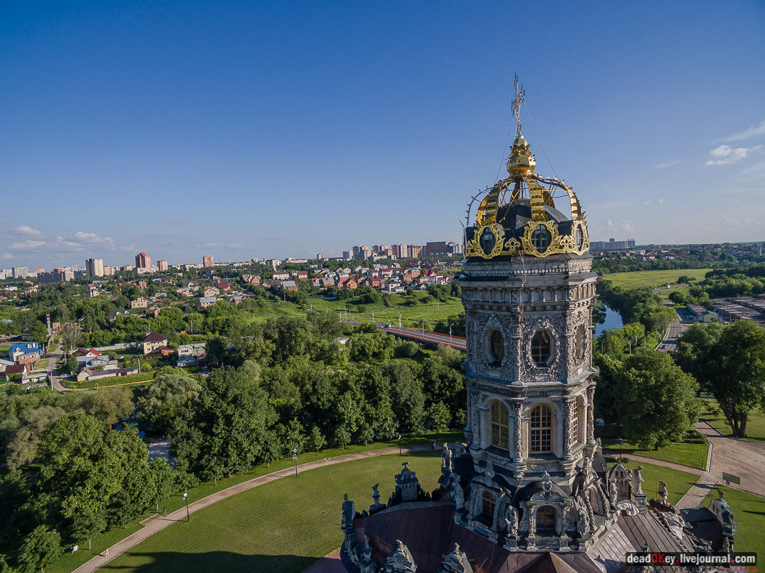 усадьба Дубровицы, Знаменская церковь с квадрокоптера
