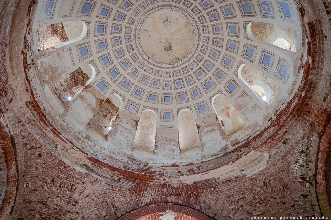 церковь Петра и Павла в Переслегино