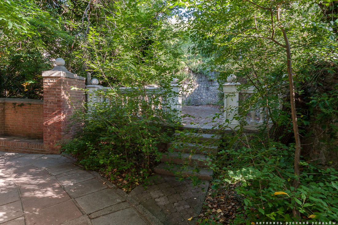 Харакс, Крым, санаторий Днепр