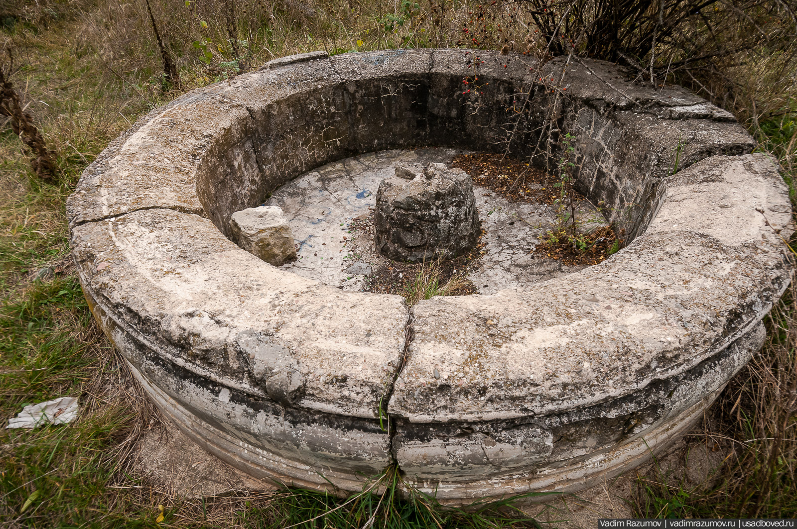 Усадьба Монжене (Замок Монжене или усадьба Кесслера) в селе Пионерское Симферопольского района, Крым