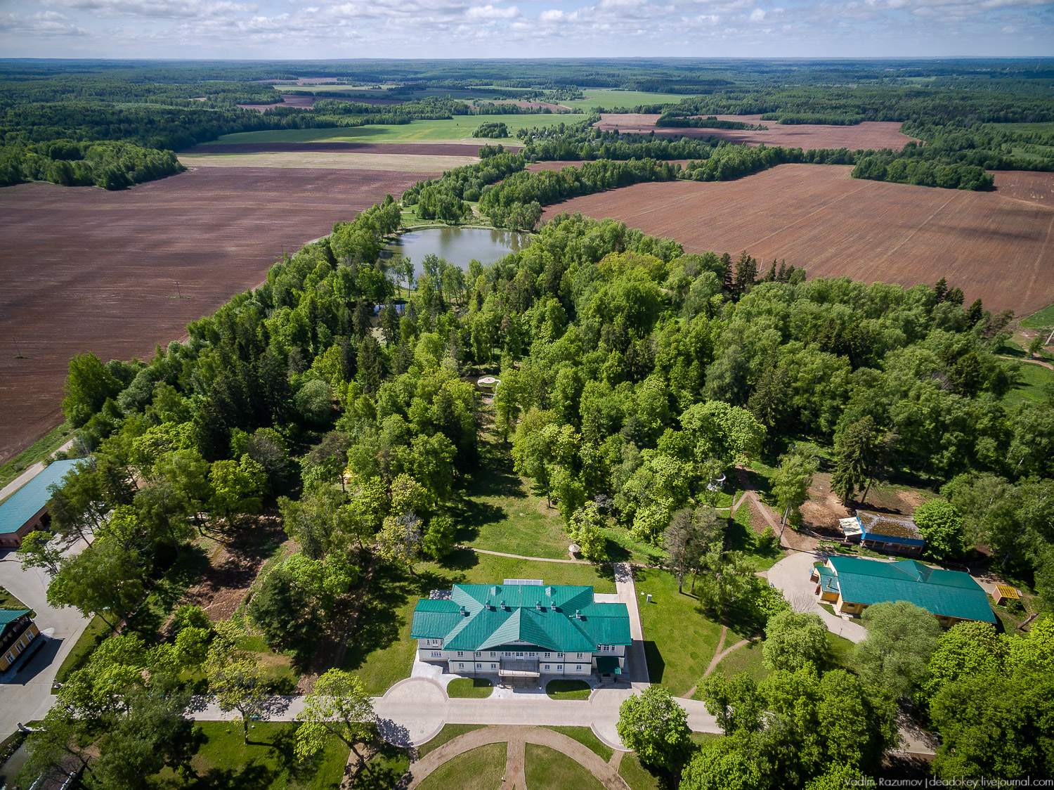 усадьба Воронино с дрона, квадрокоптера, Ярославская область, Ростовский район