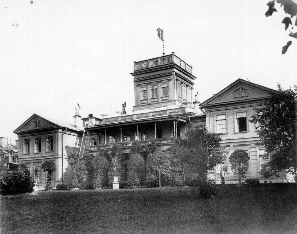 Усадьба Ульянка. Петергофская дорога.