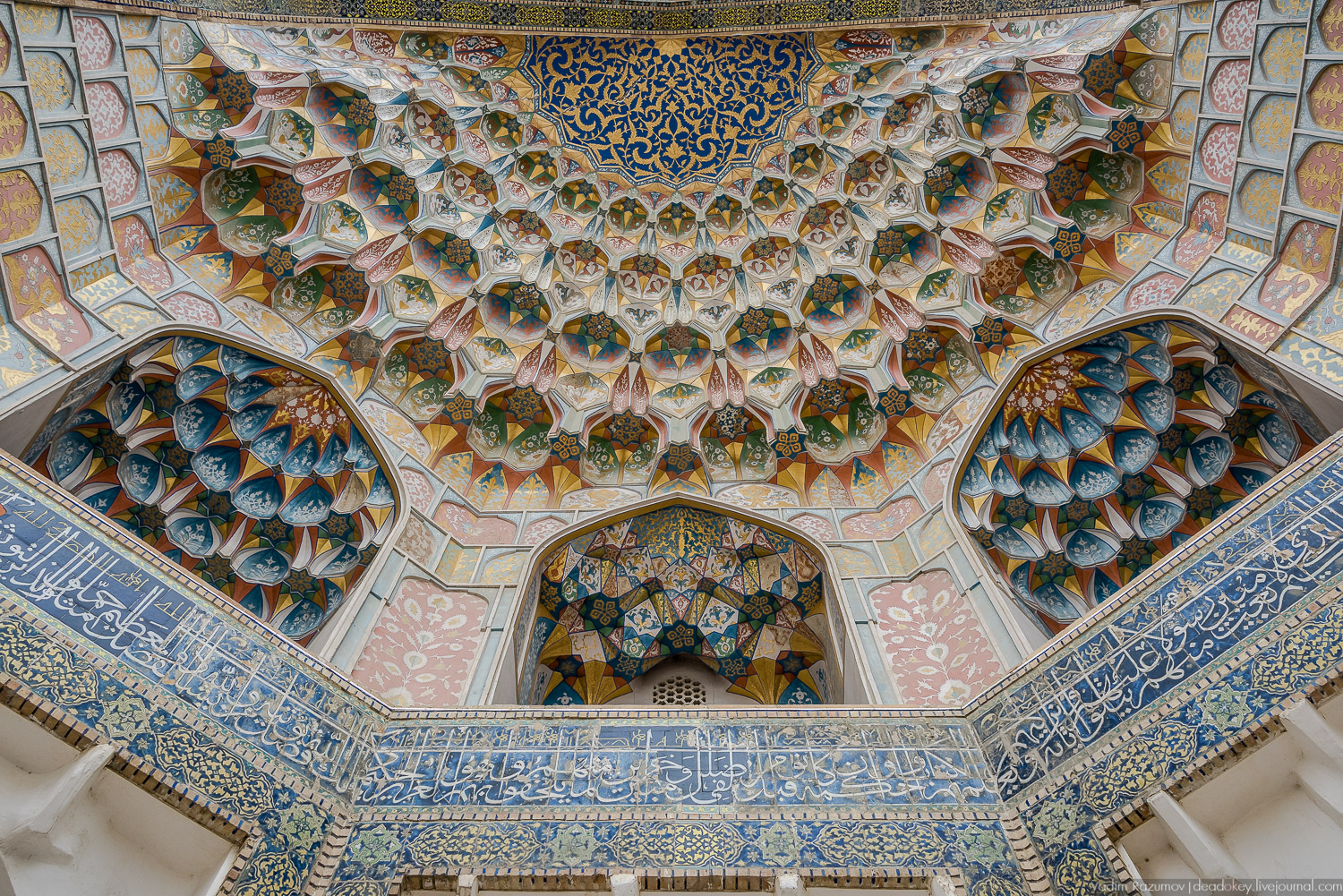 Узбекистан, Бухара и Самарканд, потолки, рельефная майлока, изразцы