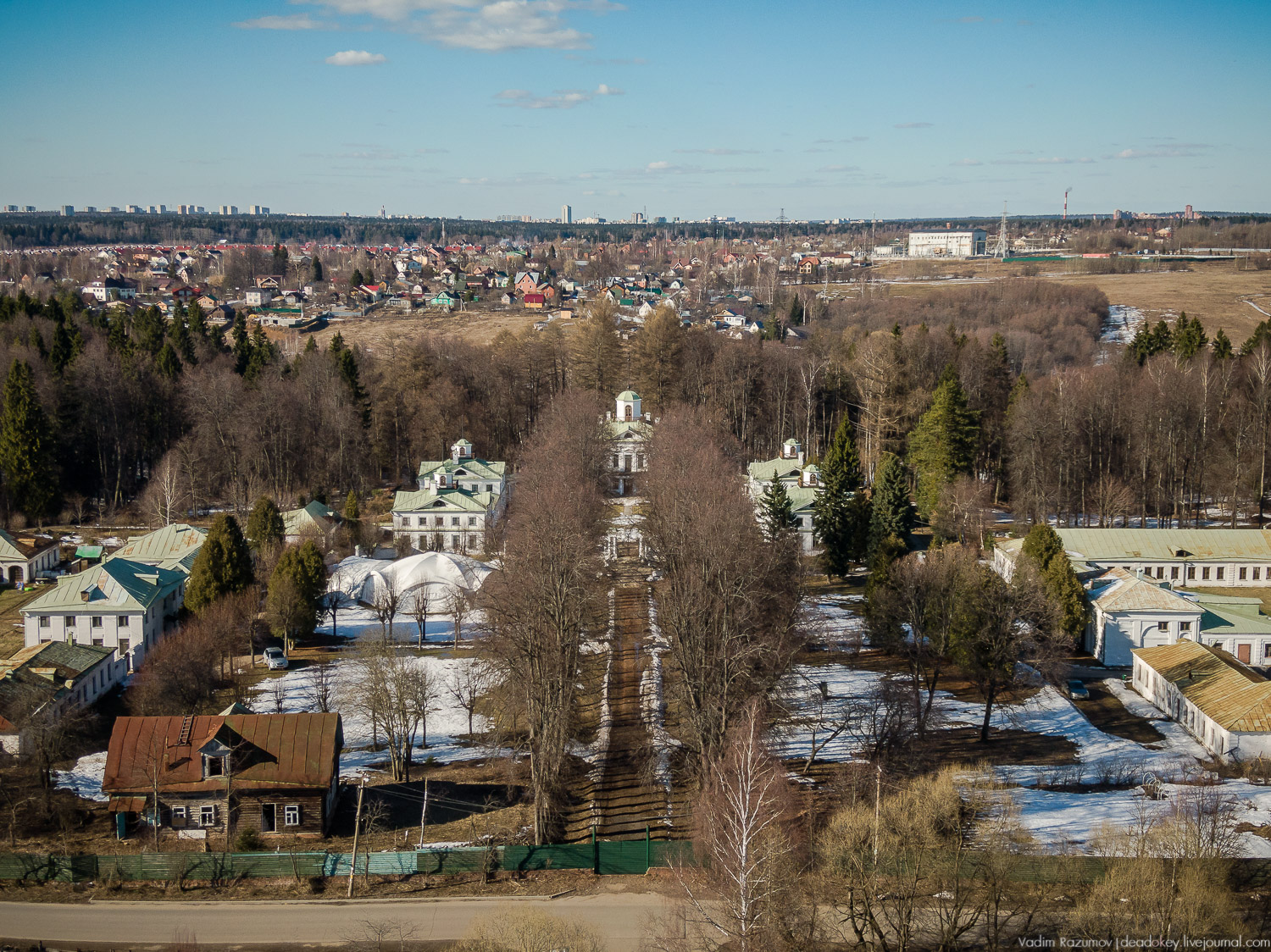 усадьба Середниково с дрона, съемка с квадрокоптера