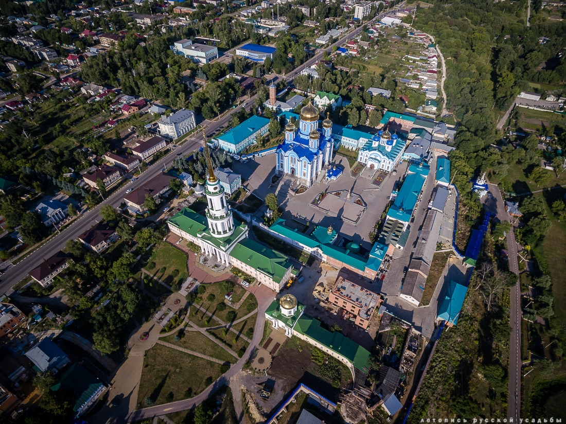 Задонск, Задонский Рождество-Богородицкий мужской монастырь с квадрокоптера, Липецкая область