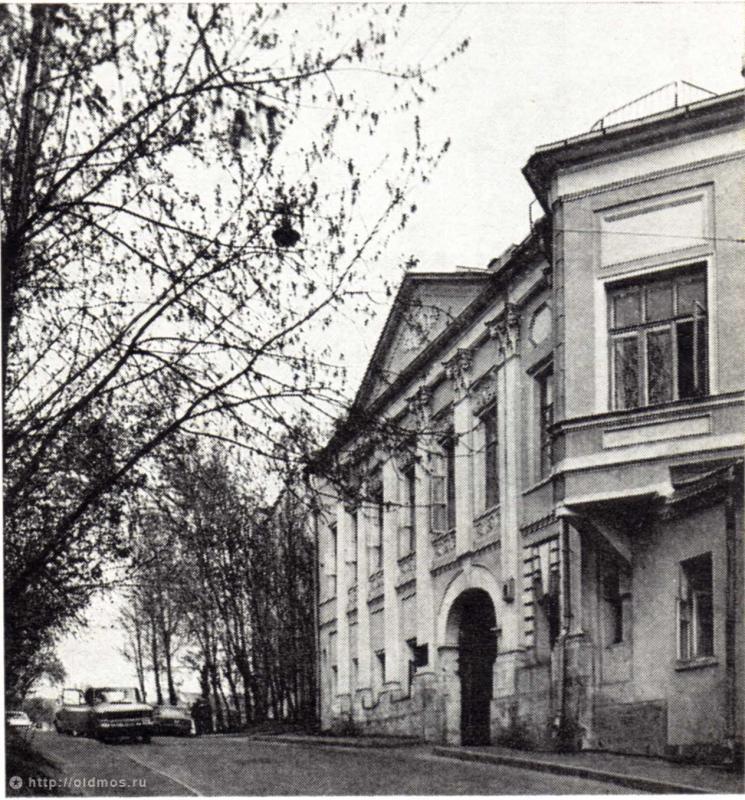 Городская усадьба И.В. Милюкова - Шапкиных - В.П. Щукина - М.Ф. Михайлова , 1-й Котельнический пер., д.3