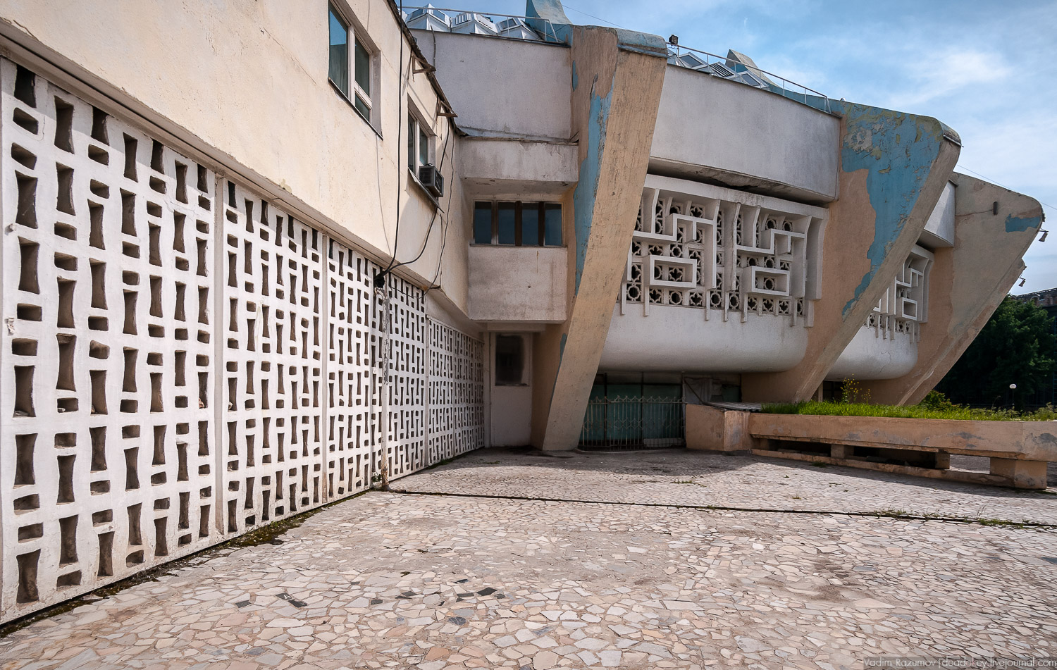 Ташкентский цирк, город Ташкент, Узбекистан, 1976 год, советский модернизм, архитекторы Г.М. Александрович, Г.Масягин