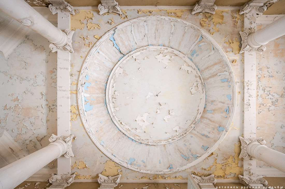 Усадьба Покровское-Стрешнево, интерьеры главного дома, пожар в оранжерее