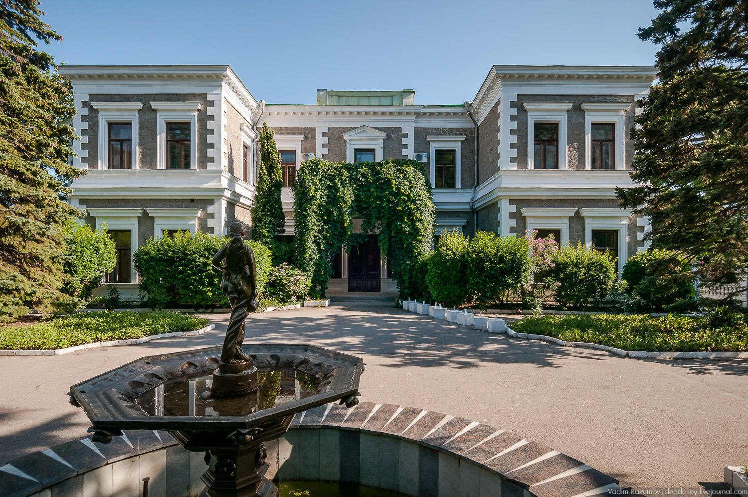 Усадьбы Крыма, открытие моста