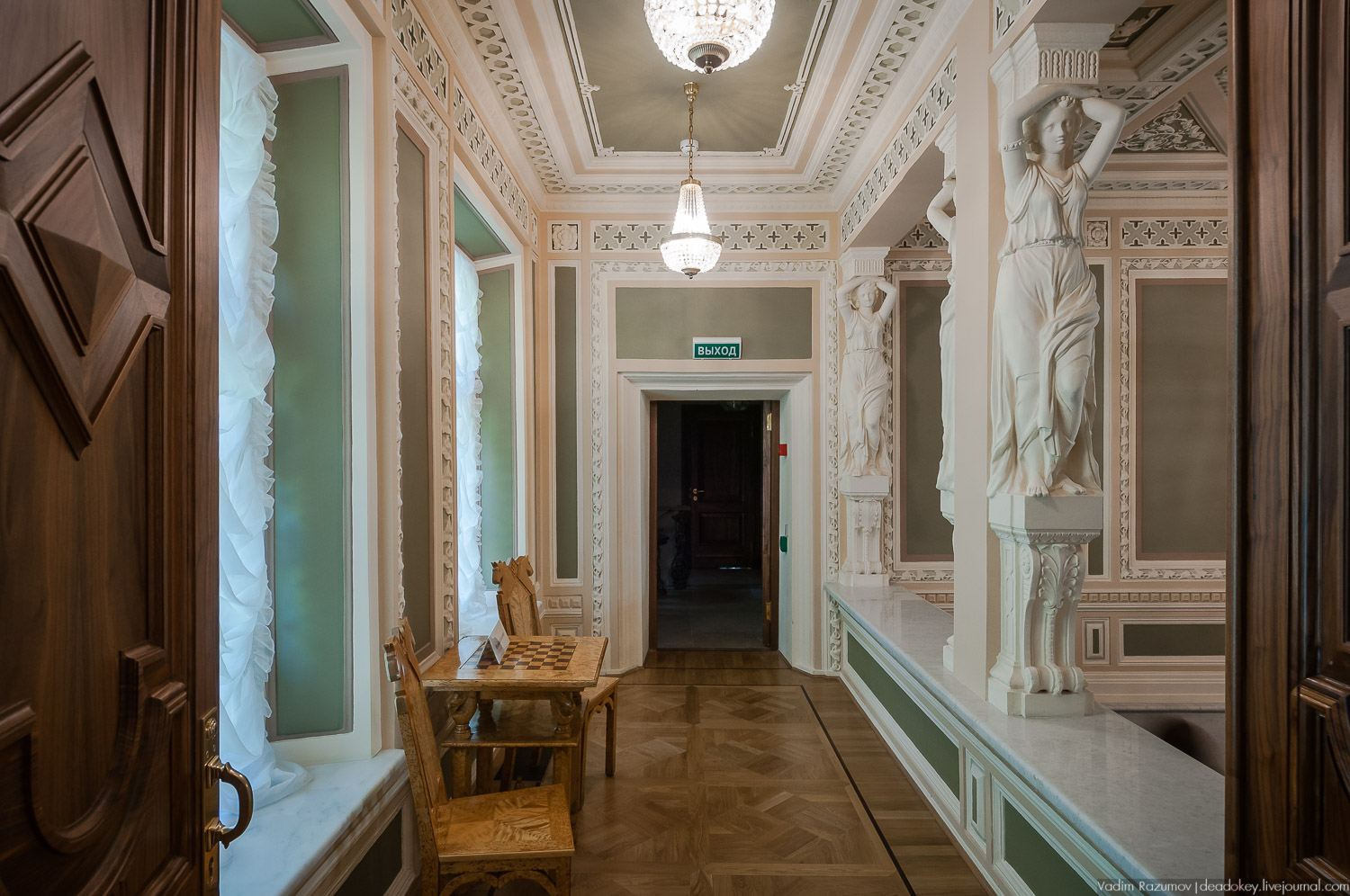 Москва, усадьба Е.И.Васильчиковой - С.А.Оболенского - Н.Ф. фон Мекк, Гоголевский бульвар, 14