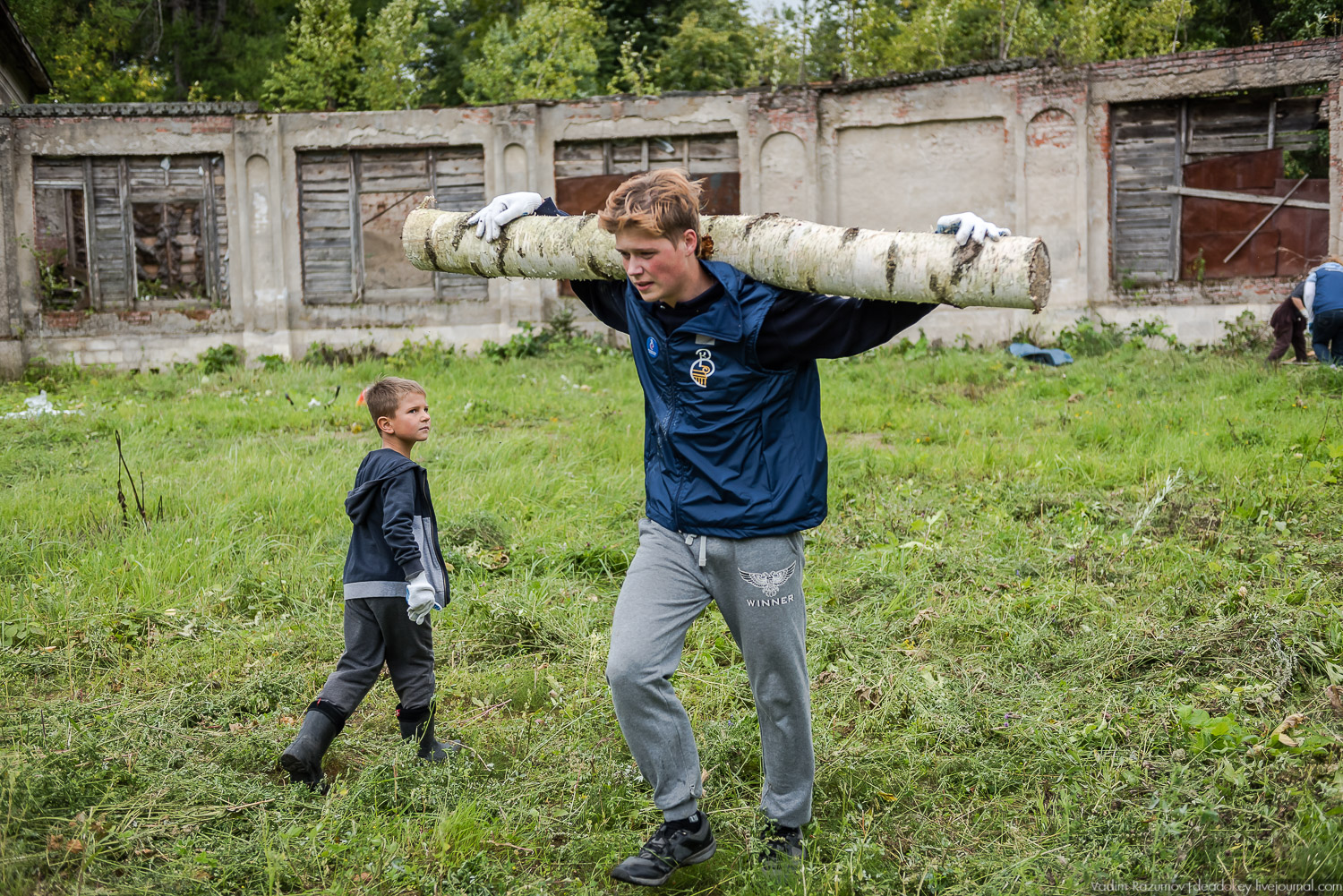 усадьба Никольское-Обольяниново, Усадебные волонтеры, субботник 17 августа 2019 года