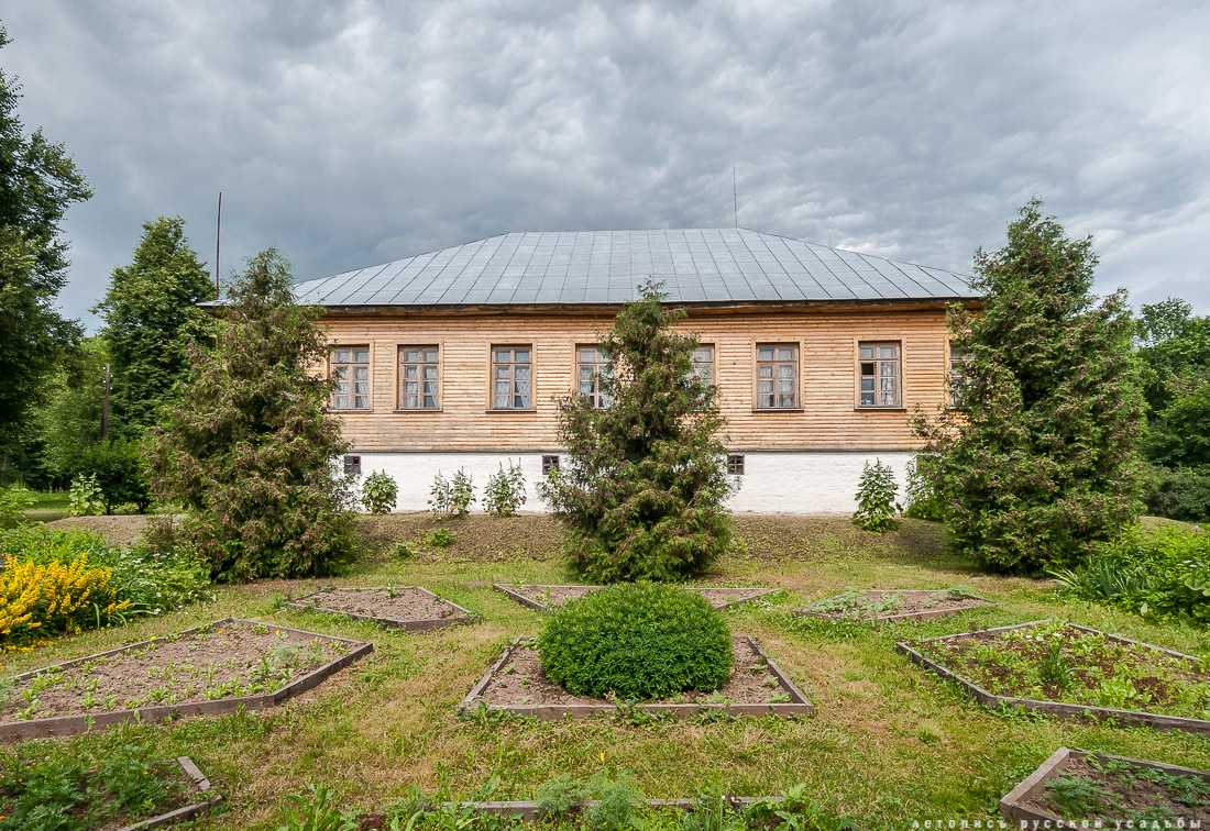 усадьба Дворяниново. В гости с дроном. Усадьба А.Т. Болотова с квадрокоптера