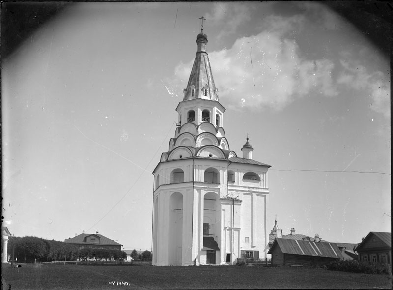 Александровская Слобода. Сравнительные фотографии Ивана Барщевского и Вадима Разумова