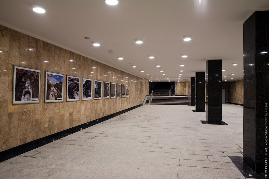 (c) www.metro.ru, Russos, 2009