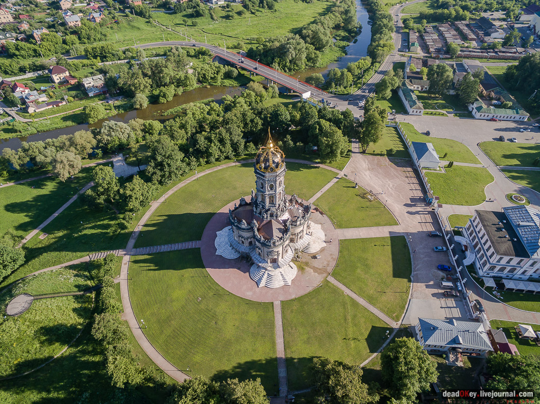 усадьба Дубровицы, Знаменская церковь с квадрокоптера