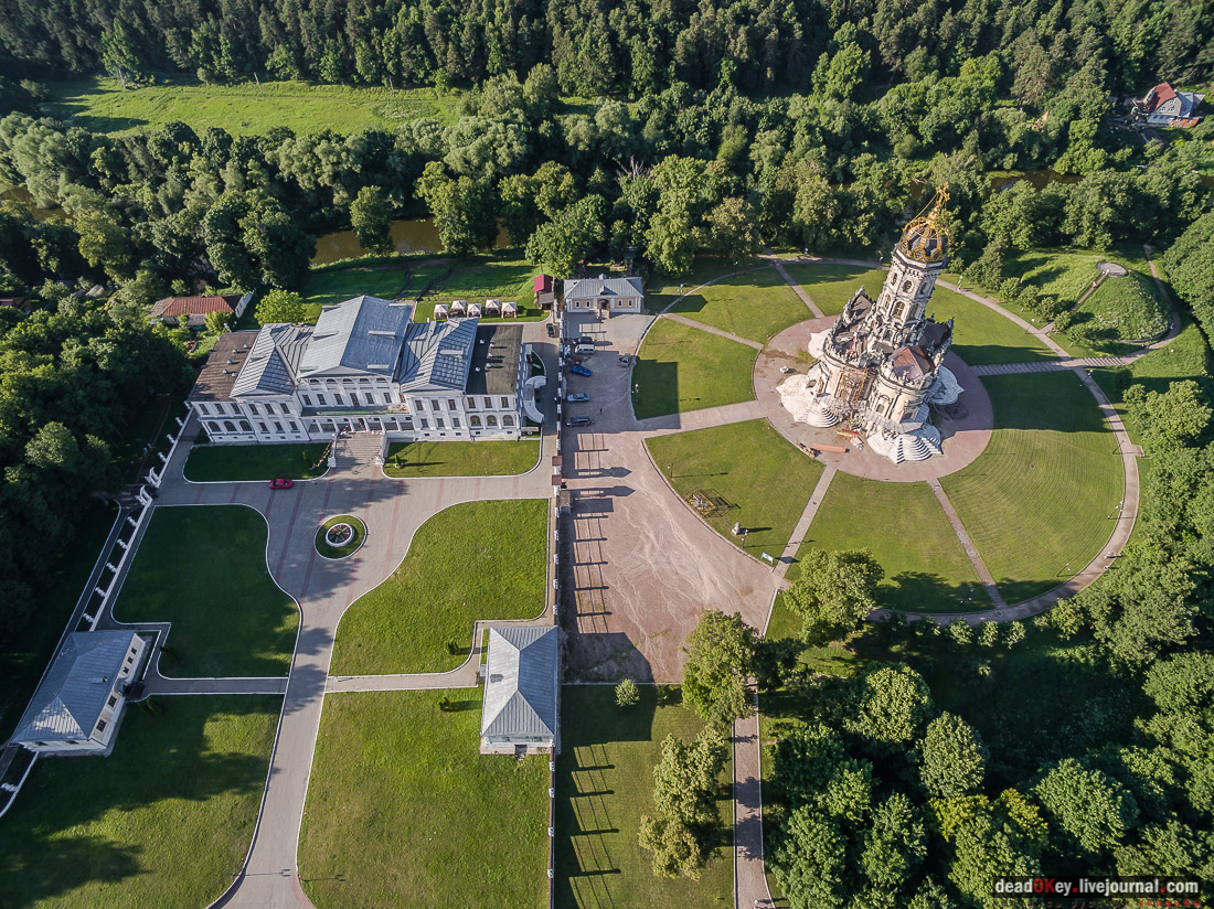 усадьба Дубровицы, Знаменская церковь с квадрокоптера