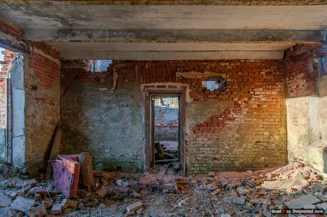 вокзал Рдултовского в Трехселище