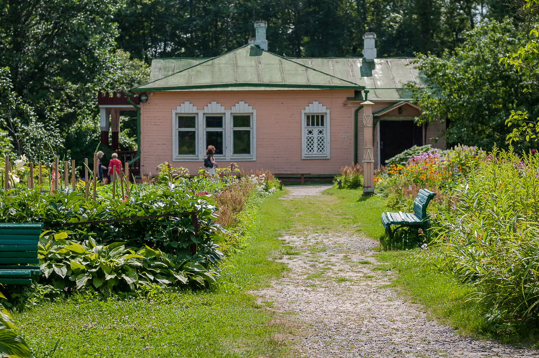 усадьба Мелихово в кино. В городе С