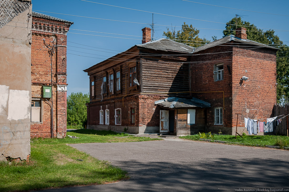 Шелкоткацкая фабрика купцов Барановых (АОЗТ Павлово-Посадский льнокомбинат, ГК Берег), МВК «Княжий Двор», Московская обл., Павлово-Посадский р-н., п.г.т. Большие Дворы.