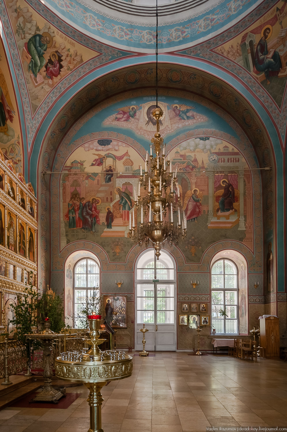 Храм в честь Свв.мчч. Флора и Лавра на Зацепе, Москва