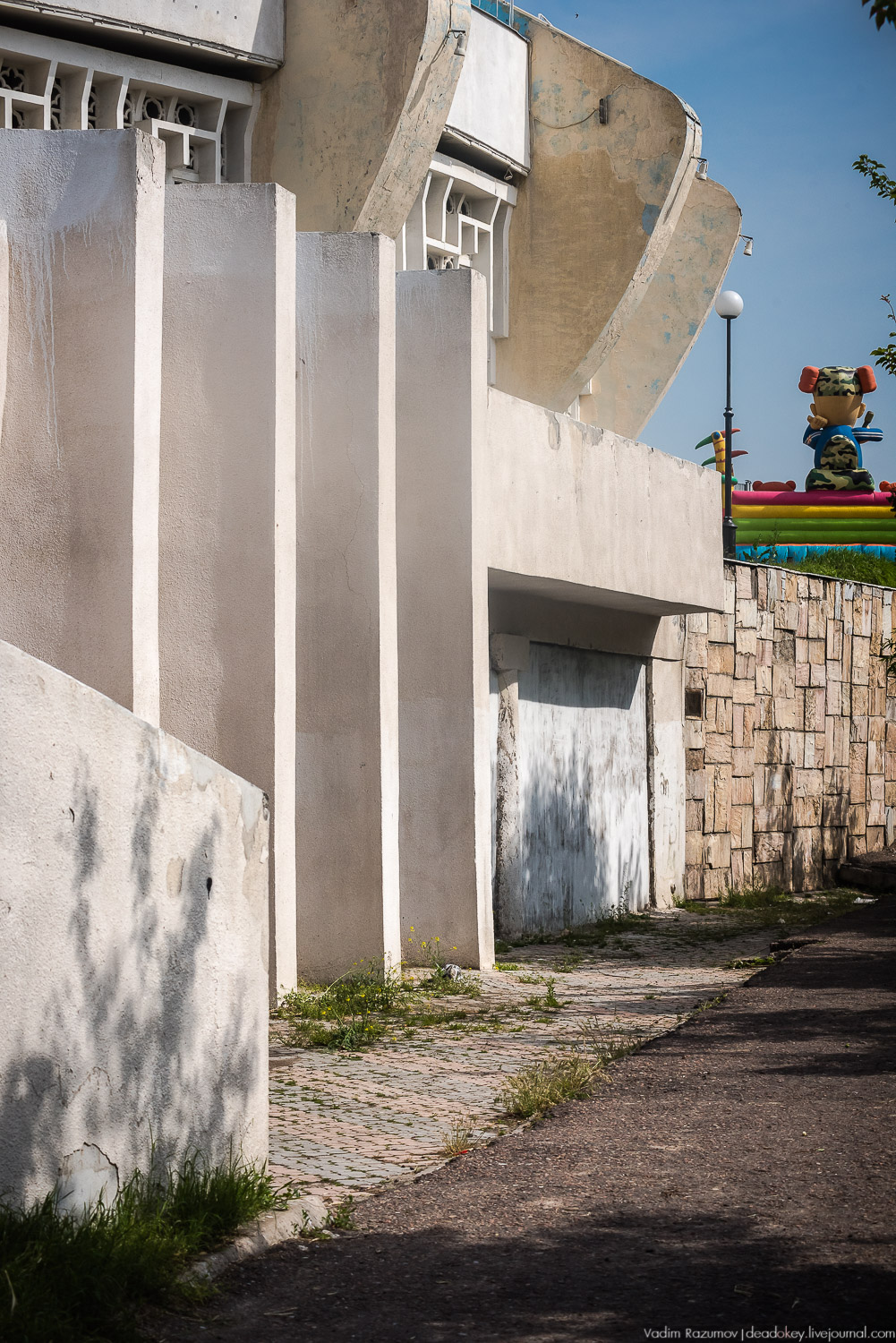 Ташкентский цирк, город Ташкент, Узбекистан, 1976 год, советский модернизм, архитекторы Г.М. Александрович, Г.Масягин