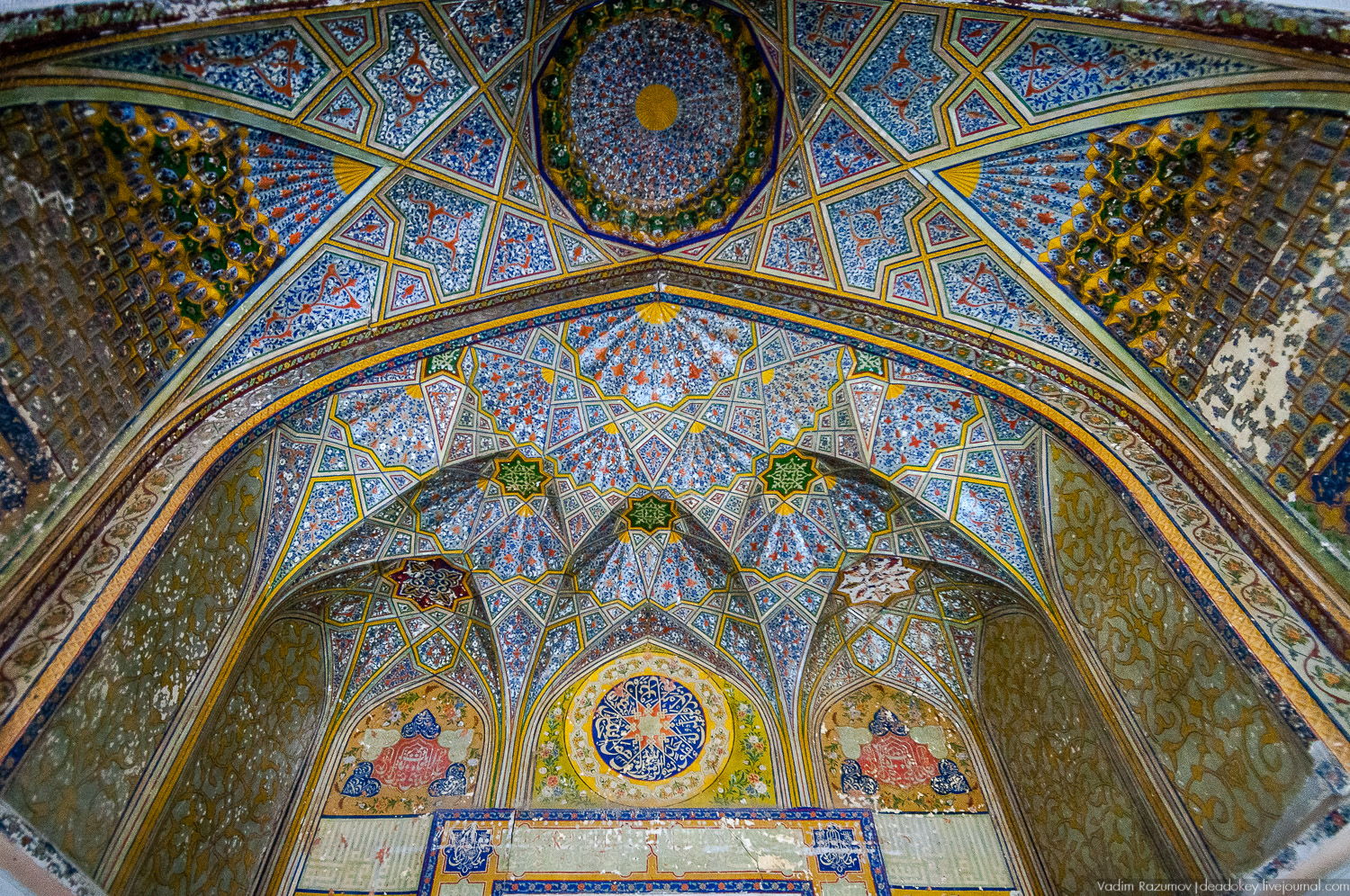 Узбекистан, Бухара и Самарканд, потолки, рельефная майлока, изразцы