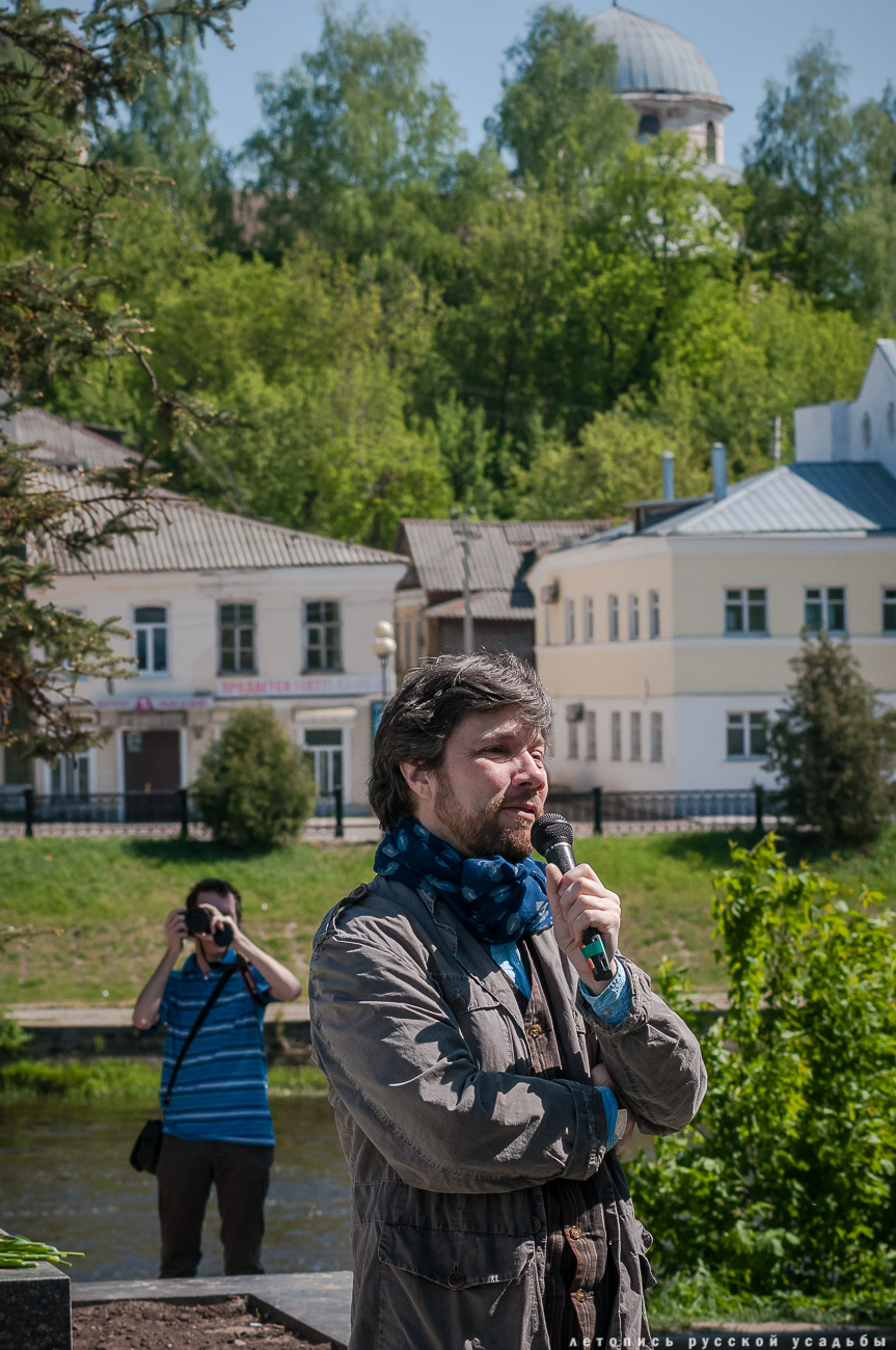 усадьба Никольское-Черенчицы, мавзолей Львовых, храм св. Николая