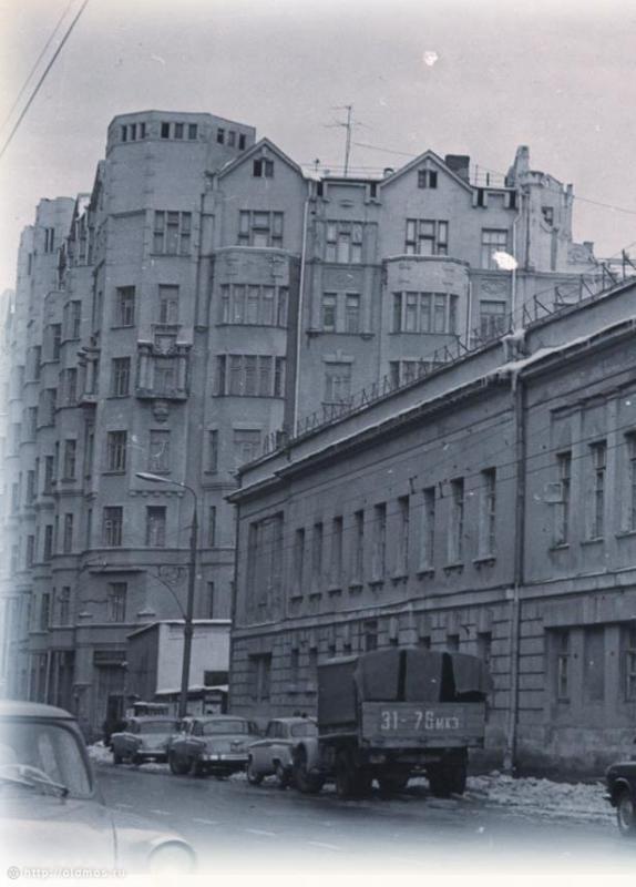 усадьба Хованского и графа Бобринского, ул. Арбат д.37